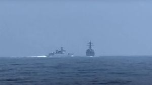 Strâmtoarea Taiwan: Un distrugător american a fost nevoit să reducă viteza, "pentru a evita o coliziune" cu o navă chineză care i-a tăiat brusc calea