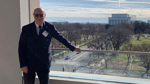 Răzbunarea lui Ioan Mircea Pașcu, retras din poziția de comisar european interimar de Dăncilă: Niciun om să nu-i fie frică să meargă la vot!