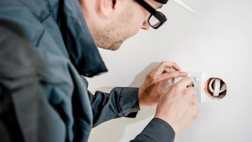 BNR: Maxim istoric atins de necorelarea dintre școli-facultăți și cerințele pieței muncii