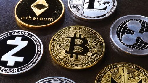 Patru persoane au plătit taxe la Universitatea din Sibiu folosind criptomonede. S-a folosit Egold și Bitcoin