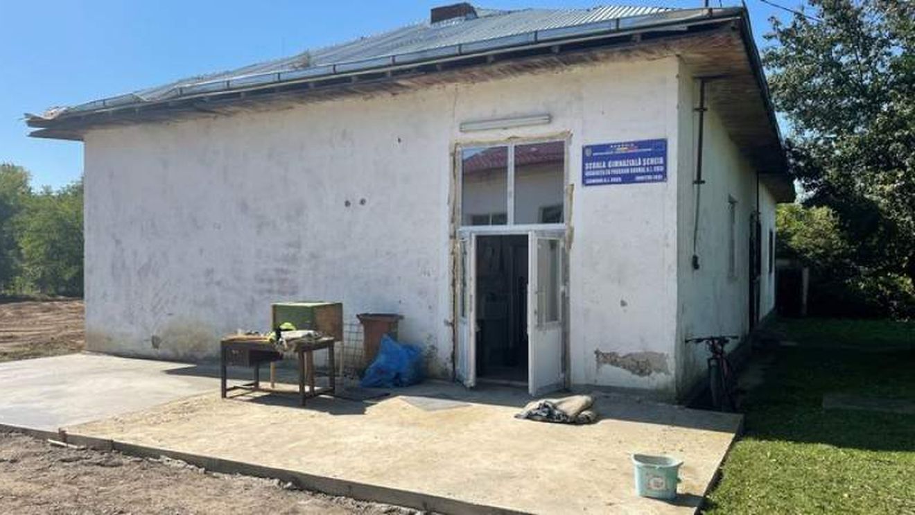 Cum începe anul școlar în comuna ieșeană Al. I. Cuza: rateu pe PNDL, copiii nu au loc în grădiniță și trebuie ținuți acasă