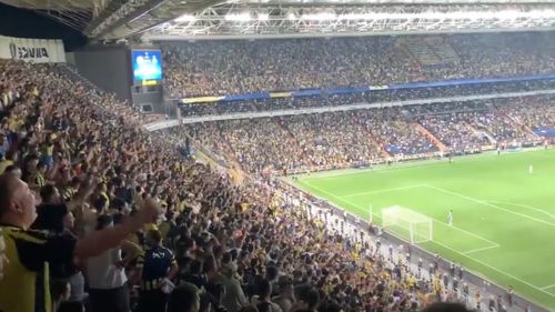 Aflat aproape de un transfer la Galatasaray, atacantul Michy Batshuayi  ar fi primit ameninţări cu moartea de la fanii de la Fenerbahce / Plecarea jucătorului e văzută ca ”o mare trădare”