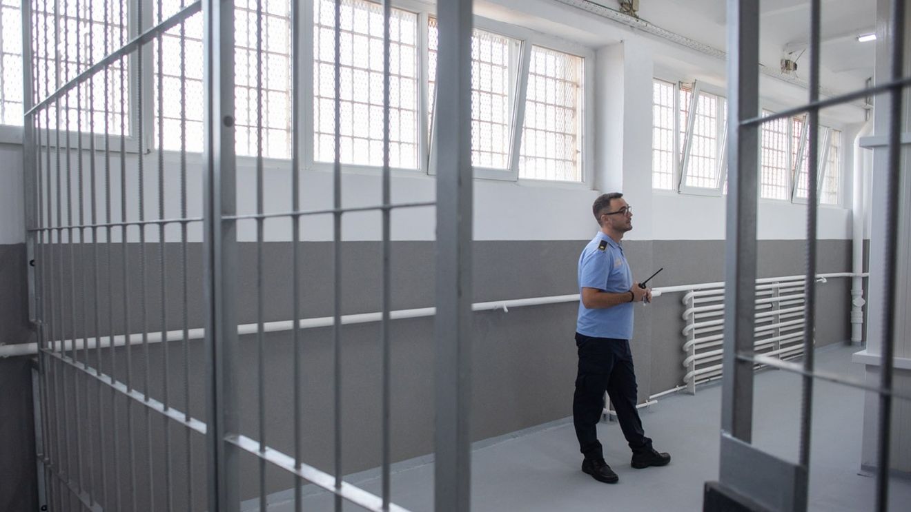 Deținut fugit de la Poarta Albă: Filtre rutiere şi operaţiuni de căutare în judeţul Constanța / ”Vă recomandăm să păstraţi calmul şi să colaboraţi cu poliţiştii”