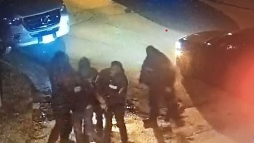 O înregistrare video arată cum poliția din Memphis îl bate și îl lovește pe Tyre Nichols în timp ce era imobilizat fără ca tânărul să opună rezistență / Joe Biden s-a declarat "profund îndurerat" de clipul "oribil" / Cinci ofițeri de poliție sunt acuzați de crimă