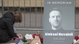USR Bucureşti va propune în Consiliul General ca strada pe care se află secţia consulară a Ambasadei Rusiei să fie redenumită "Alexei Navalnîi", anunță Vlad Voiculescu