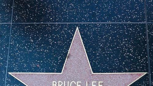 Primăria Galaţi vrea Walk of Fame ca la Hollywood, cu personalități locale, pe o stradă ce urmează a fi reabilitată / ”Ne dorim ca strada să fie pietonală în weekend”