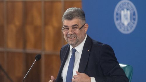 Ciolacu: „Câtă manipulare pe social media că se termină cu cash-ul. Oamenii vor vedea că nu vor avea de suferit. Doar cei care iau șpăgi nu vor mai putea să le cheltuiască. E totul bine gândit, se vor expune dacă încep să cheltuiască șpăgile”