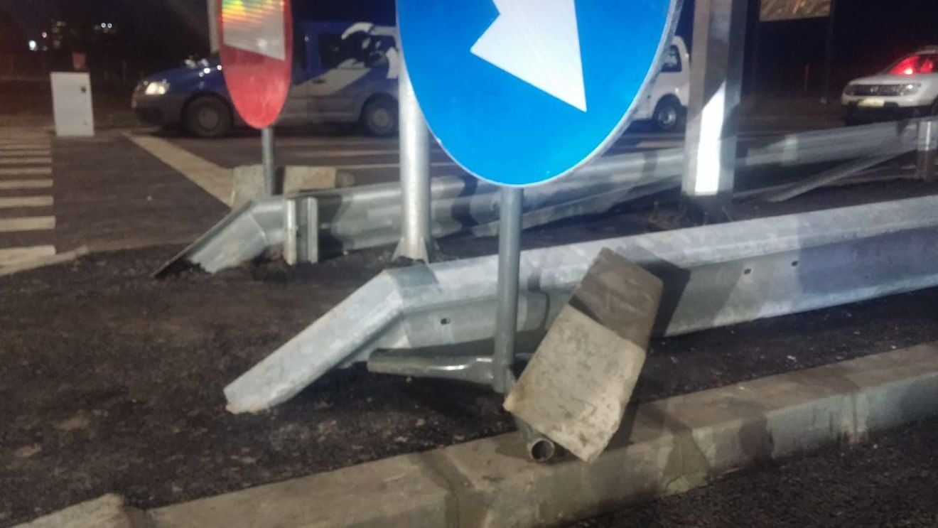 Autostrada urbană care leagă Centura București de Șoseaua Petricani a fost inaugurată vineri seară. Ultimele indicatoare, fixate cu borduri