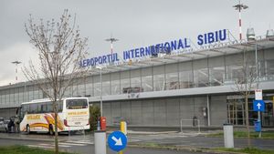 UPDATE Percheziţii ale Parchetului European la aeroportul Sibiu şi la CJ Sibiu, dar şi în Bucureşti şi în Braşov în cadrul unei investigaţii privind un proiect cu fonduri europene în valoare de 54 de milioane de euro / Două dintre firmele vizate: Bog’art și UTI (surse)