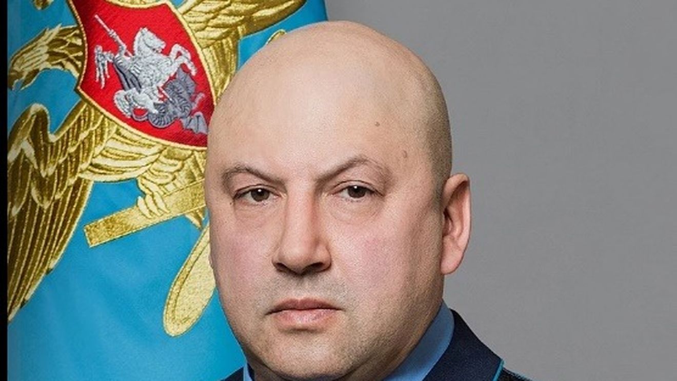 Cine este "Generalul Armageddon"? Noul comandant al forțelor rusești din Ucraina este un adept al atacurilor masive cu rachete asupra infrastructurii, inclusiv civile / „Surovikin este absolut nemilos, fără pic de considerație pentru viața umană"