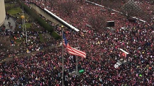 VIDEO Zeci de mii de americani au manifestat la Washington în sprijinul lui Donald Trump