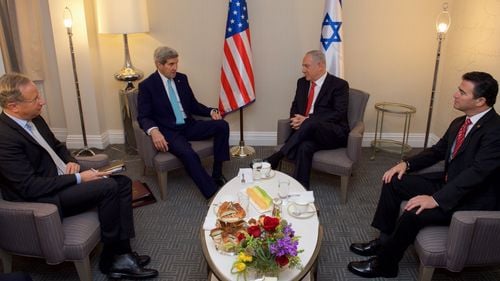 Șeful serviciului secret israelian Mossad a "amenințat-o” pe procuroarea șefă a Curții Penale Internaționale în legătură cu ancheta privind crimele de război din teritoriile palestiniene (anchetă The Guardian)