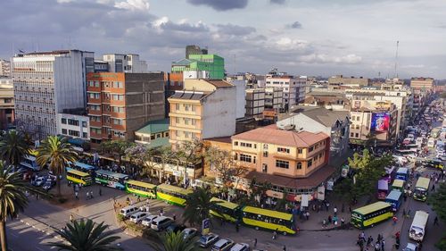 Certificatul de vaccinare va fi introdus în scurt timp şi în Kenya