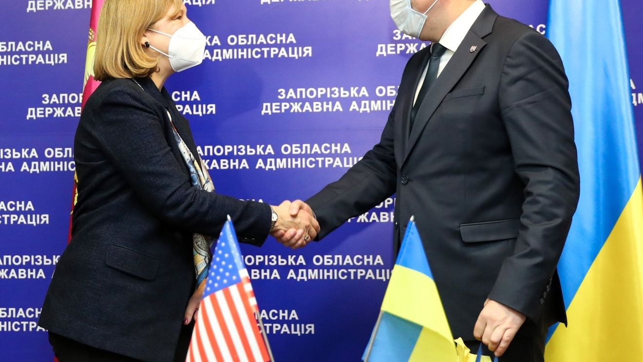 SURSE CNN: Ambasada SUA din Kiev a cerut Departamentului de Stat să autorizeze plecarea personalului neesențial și a familiilor acestuia