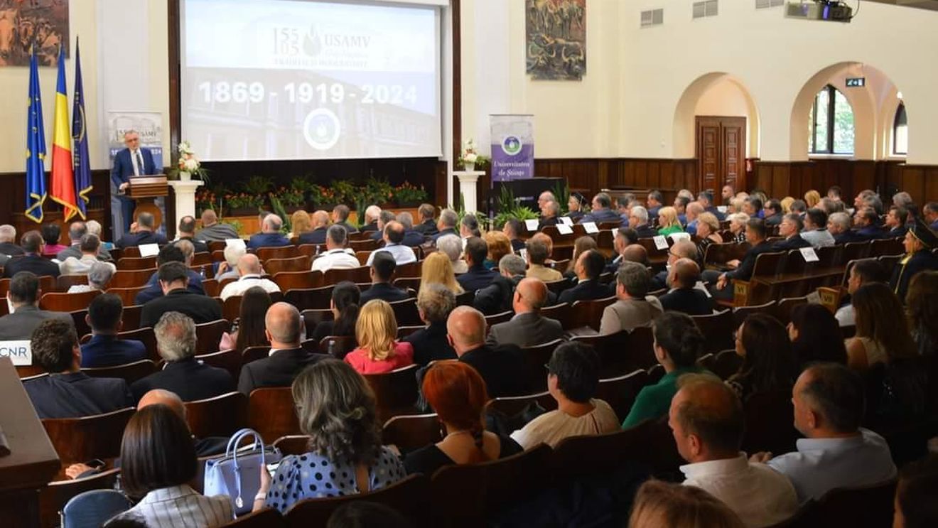 Consiliul Național al Rectorilor declară, printr-o rezoluție, „toleranță zero” față de hărțuire și abuz în mediul universitar și cere  tuturor universităților „să identifice și să sancționeze fără întârziere” astfel de comportamente