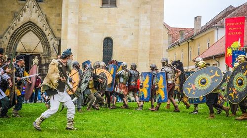 Presa maghiară, după studiul care spune că bulgarii, românii și croații dispun de cea mai ridicată concentrație genetică slavă: Teoria daco-romană a primit o palmă / S-a spulberat mitul român străbun din Transilvania