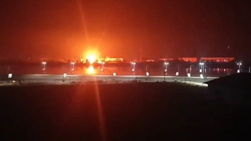 Un atac ucrainean cu drone a incendiat un petrolier şi infrastructura portului rus Tuapse de la Marea Neagră
