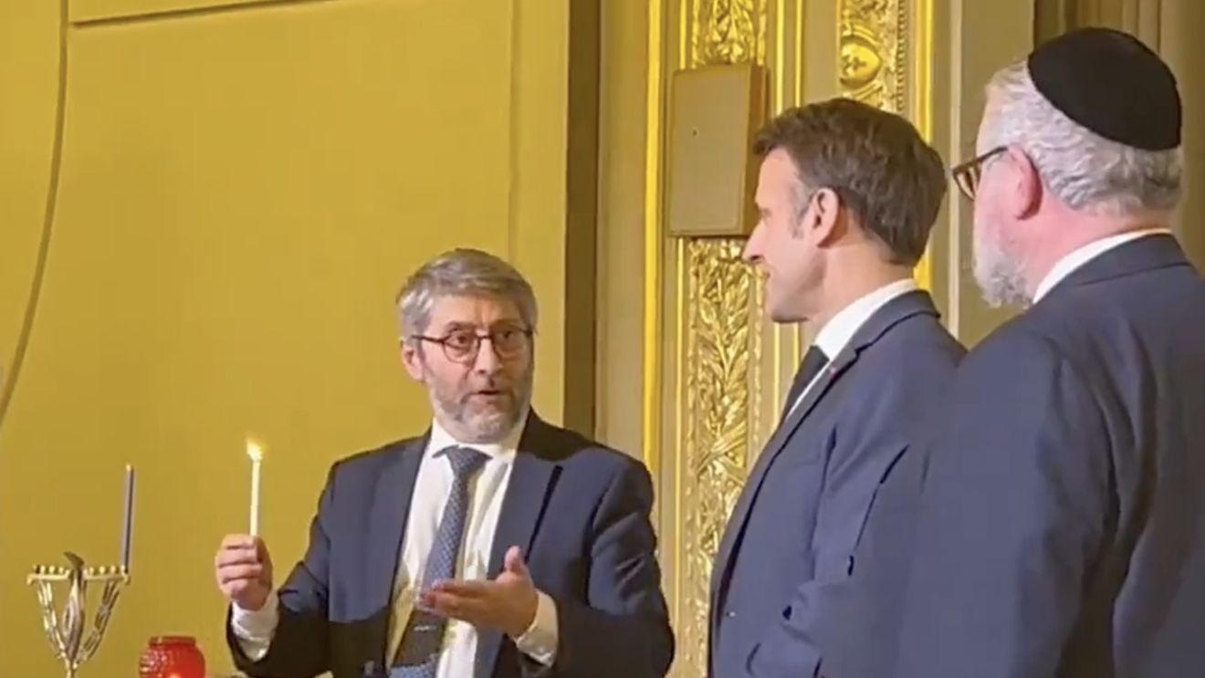 Hanuka la Palatul Élysée: Executivul se justifică în fața furiei opoziției, care acuză încălcarea principiului laicității statului francez
