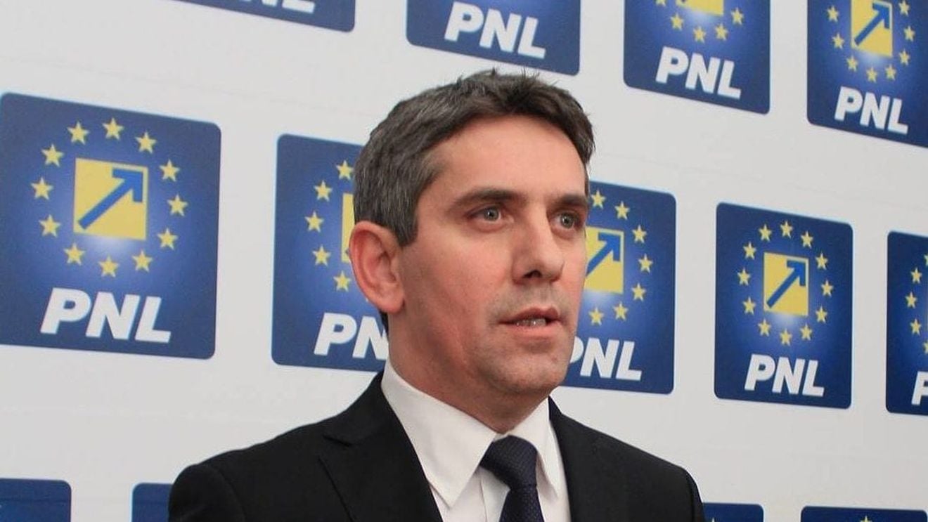 Reacția PNL la decizia CCR pe buget: Respingerea sesizării de neconstituţionalitate a legii bugetului, iresponsabilă