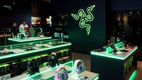 Razer pregătește un scaun de gaming revoluționar: boxe, iluminare RGB și feedback haptic