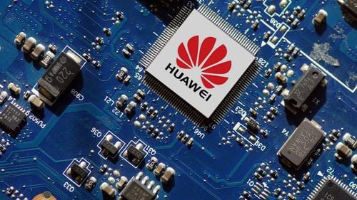 Wall Street Journal: Huawei dezvoltă un nou cip AI, încercând să rivalizeze cu Nvidia