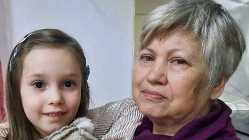 Poliţia Capitalei caută o femeie de 67 de ani şi pe nepoata acesteia de șase ani, dispărute de la domiciliu