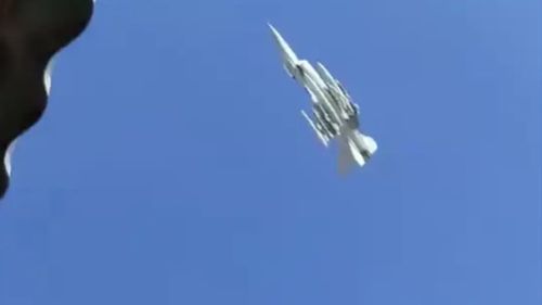 Avion F-16 ucrainean, surprins pentru prima dată în zbor cu armament pentru atac la sol (VIDEO)