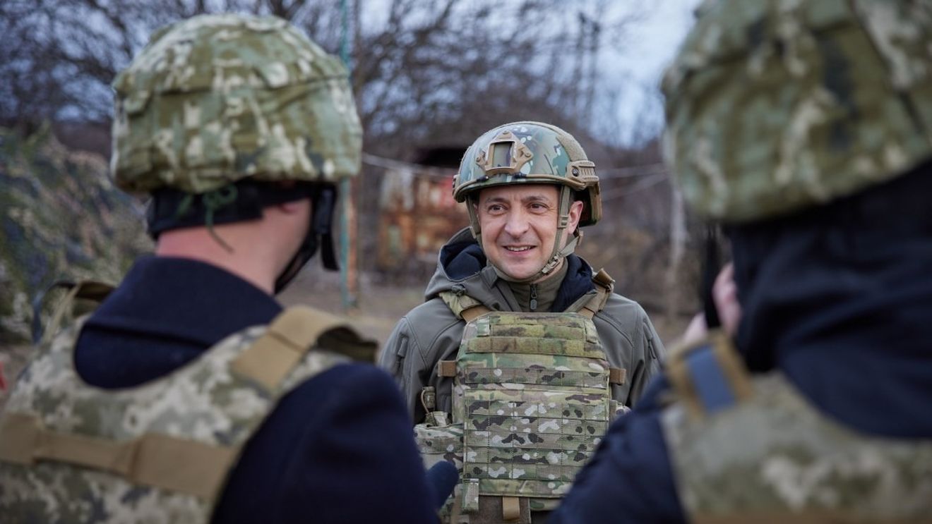 Oficial american: SUA intră în contact cu Zelensky printr-un telefon securizat prin satelit oferit președintelui Ucrainei înainte de invazia Rusiei