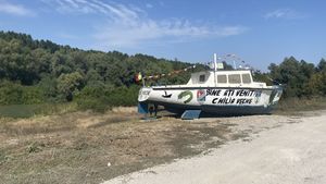 Numărul curselor în Deltă de transport de călători și mărfuri de strictă necesitate a fost suplimentat începând de joi