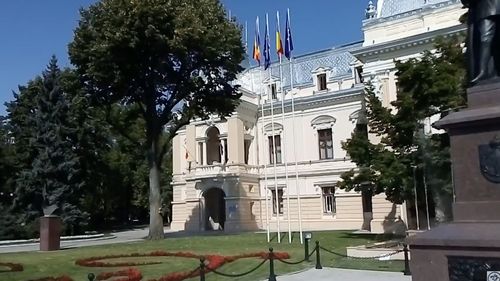 Primăria Iași reduce schema de personal cu 250 de posturi / Dar ”nu pleacă nimeni acasă”