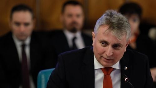 Lucian Bode: Masca va rămâne obligatorie şi după 1 august. Intenţionăm să venim cu o completare - o creştere a numărului de participanţi la evenimente private
