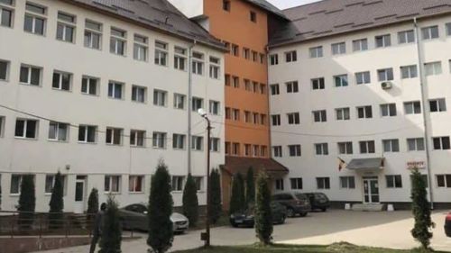 Alba24: Percheziții la Spitalul Orășenesc Câmpeni într-un dosar de corupție după mai multe angajări în unitatea medicală