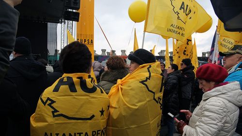 Atac virulent al AUR împotriva ambasadorilor în SUA și Israel și a lui Nicușor Dan: „conserve ale statului subteran american” / „candidat soroșist, profitor al loviturii de stat din 6 decembrie, adept al vaccinării obligatorii și al dictaturii covidiste, al militarizării UE, (...) al punerii armatei române sub comandă străină, al limitării drepturilor civile, al sexo-marxismului și al trecerii de la secularismul statului la ateismul militant”
