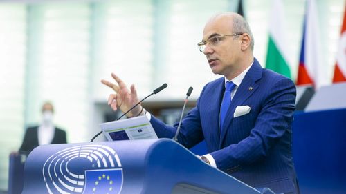 Rareş Bogdan: Mă aştept ca Volodimir Zelenski să ceară modificări pentru a garanta copiilor români dreptul de a învăţa în limba maternă la toate disciplinele