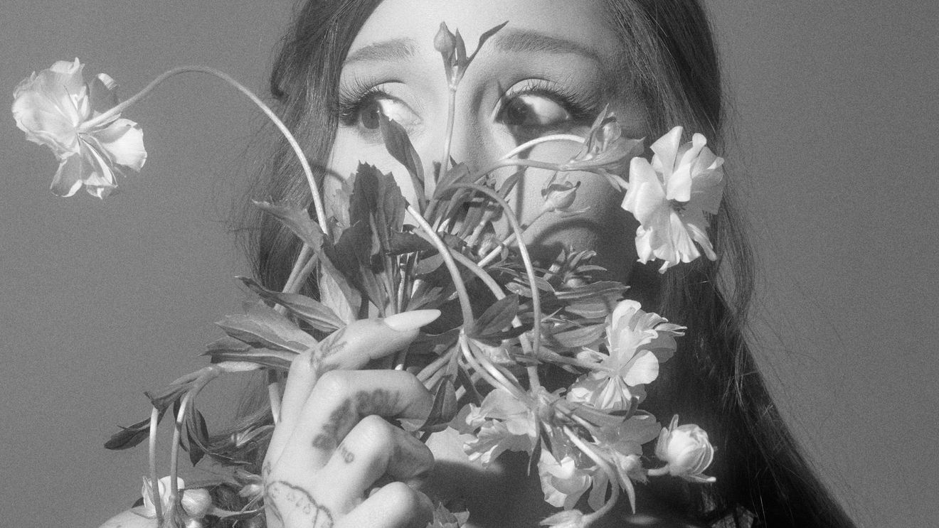 Ariana Grande intră într-o nouă eră artistică odată cu lansarea celui mai recent single, „Hate That I Made You Love Me”