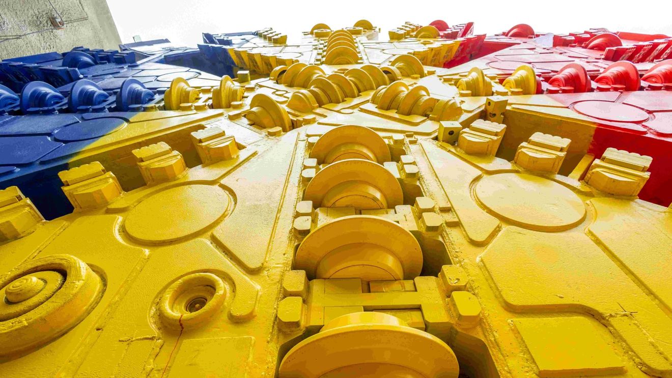 Tuneluri prin Carpați: Etapă importantă pentru AKTOR  în cel mai mare proiect feroviar din România