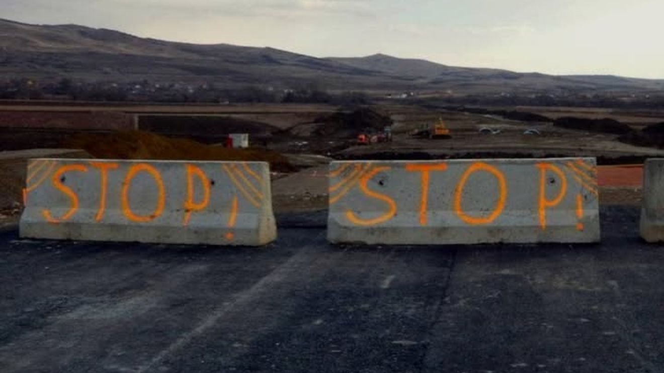 Proiecte rutiere de 23,3 miliarde € vs. buget de doar 5,5 miliarde € / Strategia „autostrăzi fără număr” a fostului guvern și a ministrului Grindeanu a ajuns în impas, cu decizii suspectate că se iau „din pixul politic” — Asociația Pro Infrastructură cere prioritizare transparentă