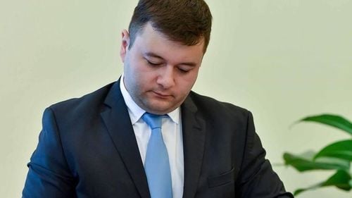 Familia unui consilier PNL din Iași primește contracte pe banda rulantă după ce primarul Mihai Chirica a devenit oficial candidatul liberalilor - Reporter de Iași