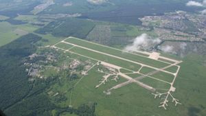 Ofițeri ruși și un membru FSB au murit după ce o dronă ucraineană lângă care făceau poze a explodat pe aerodromul Halino