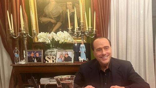 Operele de artă "fără valoare" ale lui Silvio Berlusconi le dau bătăi de cap moștenitorilor/ El a cumpărat o mare parte din colecție de la emisiuni de teleshopping nocturne