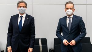 Antony Blinken a transmis Germaniei că riscă sancţiuni legate de Nord Stream 2: Gazoductul divide Europa, expune Ucraina şi Europa Centrală manipulării Rusiei