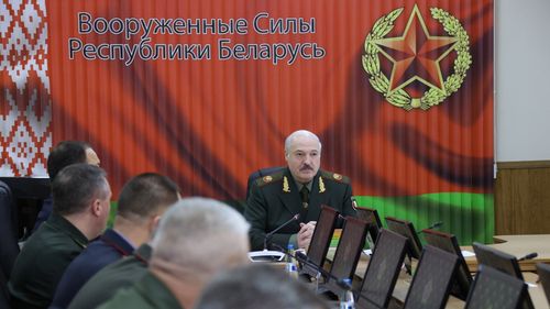 Belarus renunță la neutralitatea sa și elimină formularea privind statutul său non-nuclear / Minskul ia în calcul „adoptarea unei noi doctrine militare” pentru „descurajarea agresiunii externe”