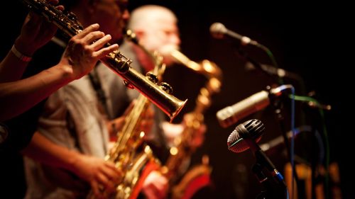 Patru persoane au fost reţinute în Franța după mai multe incidente care au determinat întreruperea de trei ori a Orchestrei Filarmonice a Israelului în timpul unui concert