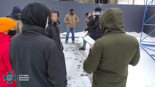 Vastă operaţiune a poliţiei în Ucraina ce vizează blocarea trecerii ilegale a frontierei de către bărbaţii cu vârsta de mobilizare