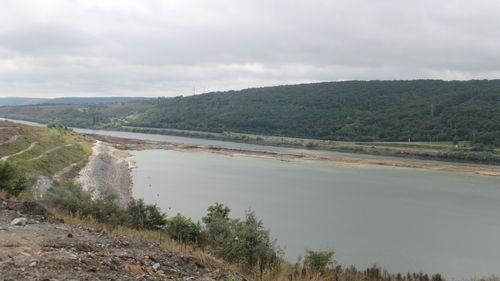 Investigație: Moldova, afectată puternic de un mega-proiect energetic al Ucrainei pe Nistru. Experții avertizează că vor apărea probleme cu apa potabilă, dar și cu poluarea