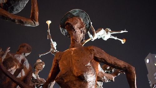 Scandalul statuilor din alamă se extinde: Primăria îl acuză pe Ioan Bolborea că ar fi falsificat alte patru opere de artă. Artistul califică plângerile drept ”prostii”