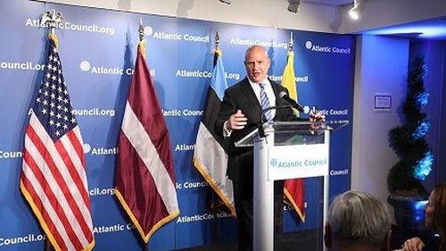 Critici aduse Occidentulului. Soluții pentru a descuraja Rusia