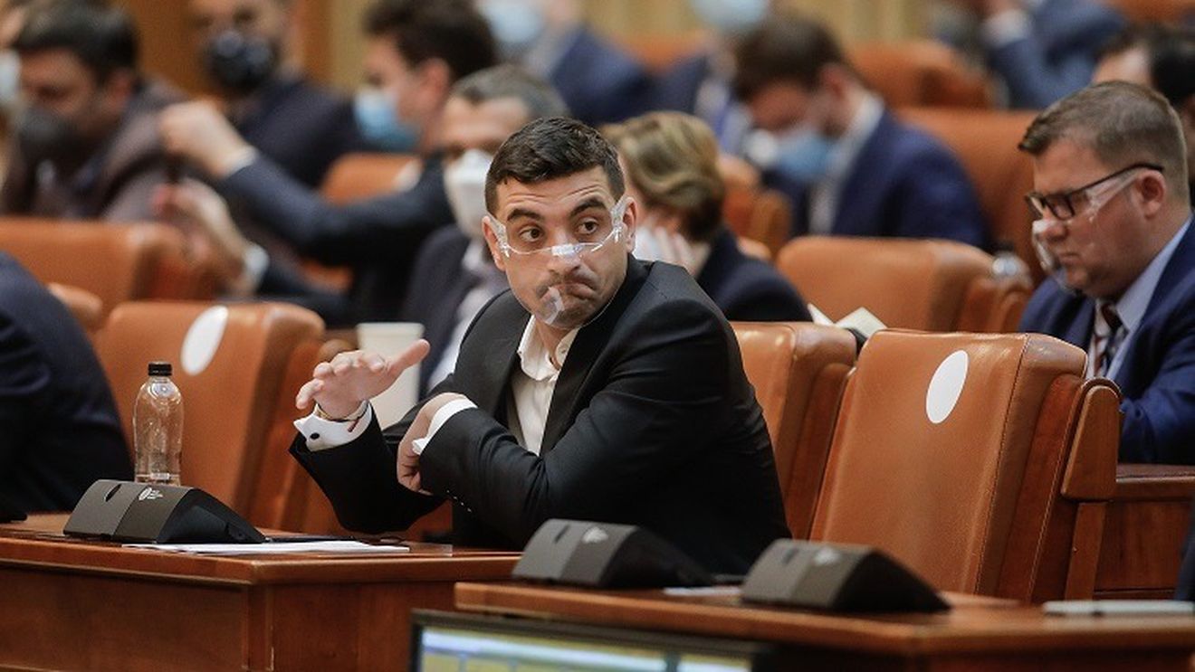 George Simion: Domnul Orban este ultimul care să vorbească despre excentricităţi în Parlament, el bea în Parlament