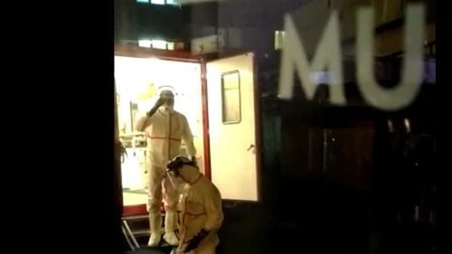 Oficial: O studentă a Politehnicii București a fost transportată din complexul studențesc Regie la Matei Balș, cu suspiciune de coronavirus