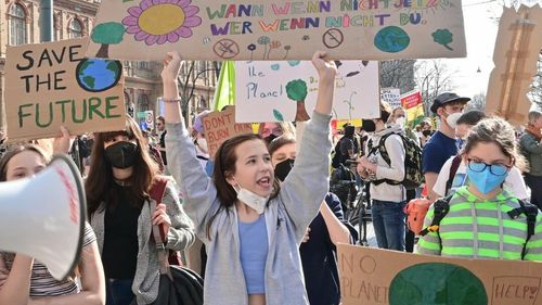 Austria: Copii cu vârsta cuprinsă între 5 şi 16 ani, sesizare la Curtea Constituţională în legătură cu consecințele încălzirii globale